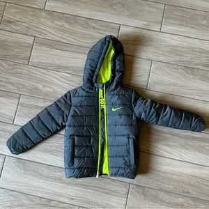New Toddler Nike Puffer jacket 4T